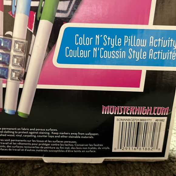 Monster High Color N’ Style Pillow Activity - Picture 5 of 5